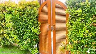 the gardener and the beautiful lady in the garden