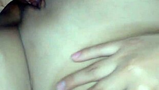 amiguita gets intense cumshot on teen body!