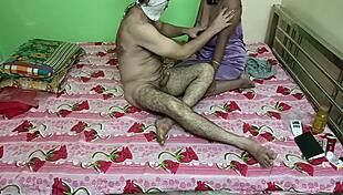 Mature housewife moans while fucking her husband 😏