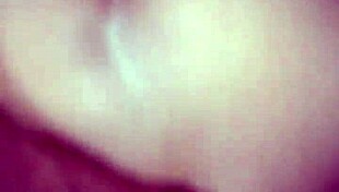 amiguita gets intense cumshot on teen body!