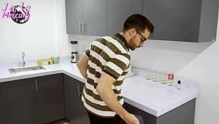 Thieves pose as strippers and steal everything after a wild night