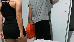 amadora seduces installer, pays with pussy