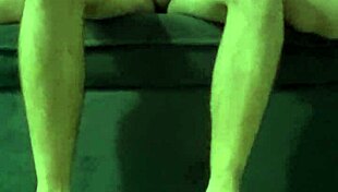 Essa Novinha Adora Sentar Gostoso Na Rola Mostrando A Bucetinha