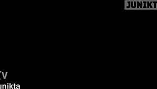 Saya kongkek teman wanita dan pancut dalam pepeknya