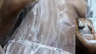 Cyndy Blackslave - Masturbate In Shower With Little 18+ Squirt