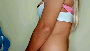 linda rosadita, the trans beauty with her pink cock, looking so sexy 😘