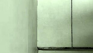 i'm pleasuring myself in the gym bathroom