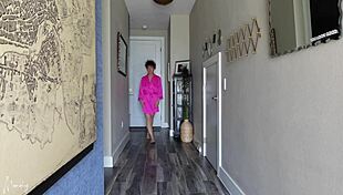 Naughty Amateur Flashes Wet Pussy