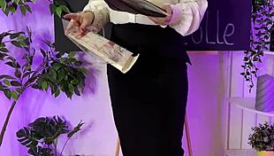 Mature Blonde In Nylon Club Putting On Tights