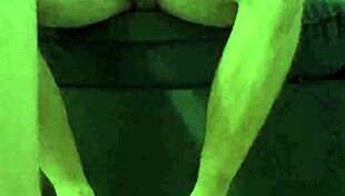 Essa Novinha Adora Sentar Gostoso Na Rola Mostrando A Bucetinha