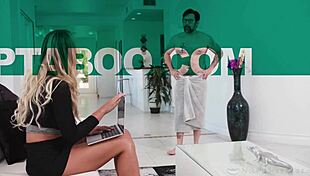 Unexpected Encounter Savvy Suxxs Surprise Massage Session!