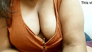 tamil sexy aunty with big boobs