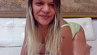 Personalized Video of Paty Bumbum Ass for Singer Xandy