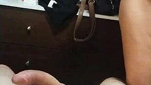 milf exquisita de culo y tetas grandes