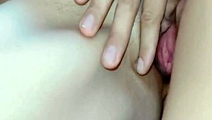 Milf endures long anal fucking in homemade couple scene