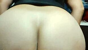 milf exquisita de culo y tetas grandes