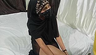 muslim girl ass fucked doggy by hindu boyfriend