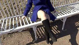 sexy legs in a high-heeled park... it's so thrilling!