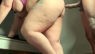 'Goddessx visits local sex arcade and puts on show!'