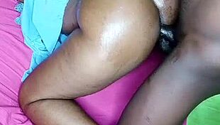 une avocate argentine et une grosse bite noire finissent par fêter leur divorce avec une baise hardcore 😍