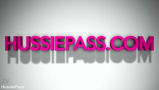 Does this 4 foot 4 mini stallion really take on jmac?