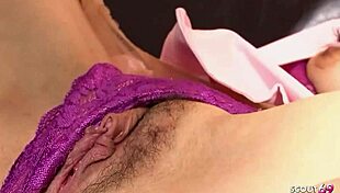 일본 성숙 스텝맘, 못생긴 처녀 소년 유혹해서 무수정 JAV 포르노 떡쳐요