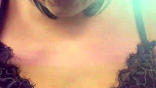 Fiquei com tesao na academia indo pro banheiro manjar e gozar