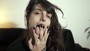 Morena delicia goza espirrando e molha tudo with squirting and masturbation