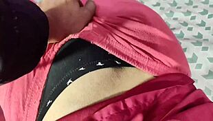 Having fun with desi bhabhi at friend's wedding 😏