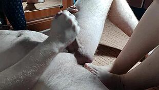 JERK OFF MY LEGS! NEED CUM!