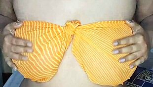 Big boobs desi hot indian bhabhi moans with juicy pussy