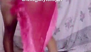 Arabic Yemeni wife with six ass.