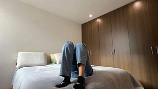 Offering money to tourist for lesbian sex at home