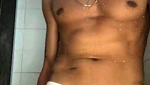 novinho strokes big dick in shower