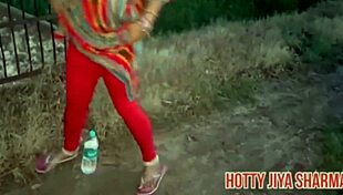 desi girl fucks boyfriend outdoors passionately