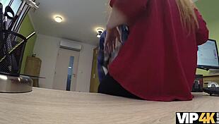 Vip4k isabella d la sua vagina rasata per scopare per ottenere un grosso prestito