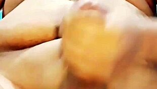 I shoot my cum in this masturbation session