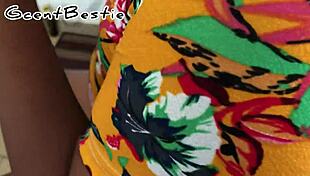 Mis dedos en su coño siempre la hacen correrse