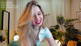 Are her lips great for fingering and masturbation?