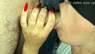 Aline n�o perde tempo quando o pau � grande ela n�o aguenta ficar s� no boquete