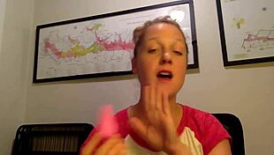 Anal butt plug review video how to use the naughty candy heart butt plugs