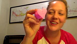 Anal butt plug review video how to use the naughty candy heart butt plugs