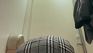 Aren't malls the hottest for beautiful whores?