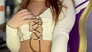 Ela gosta de se exibir desde novinha