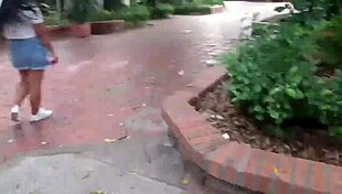 Hoy Par De Cachondas Lesbianas Quisieron Ser Mas Atrevidas Y Fueron A Masturbarse Los Co�os En Parque Publico