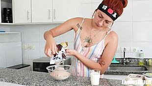 Ruvinha, threesome with friends on birthday?