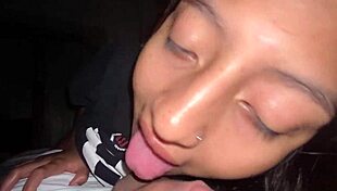 stepsister gives sentones to me with white thong on in latina amateur scene