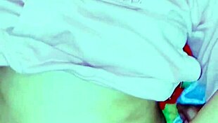 Indonesian hijab girl caught live by neighbor