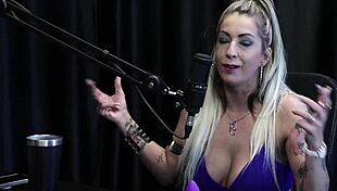 os clientes voltam por n�o dar s� o sexo se masturbava desde nova teve um cliente ladr�o de banco e quis pagar com o boquete - julia fontanelli watch on sheer red