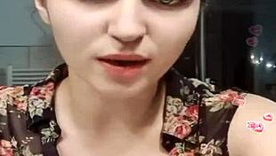 Italian milf chatting on bigo